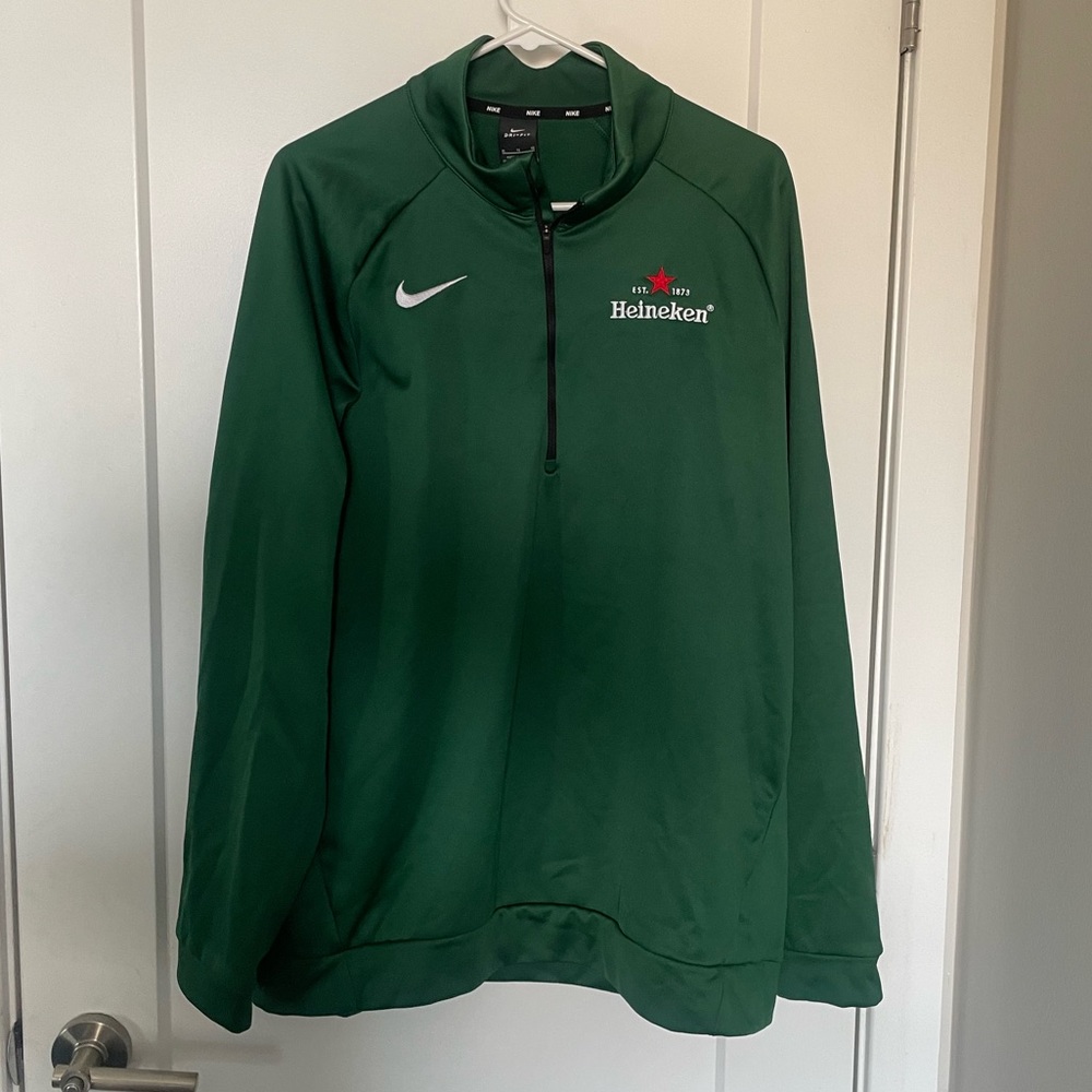 NIKE Dri Fit Beer Logo Pullover